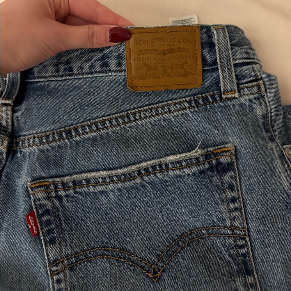 Levi Baggy Dad Jean - Picture 9 of 10